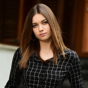 Актёр Афра Сарачоглу в роли Кагла